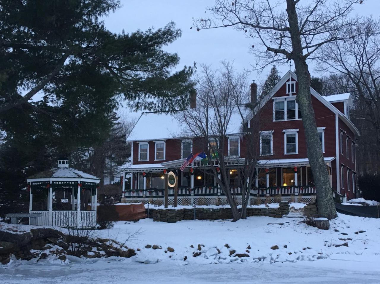 Lake House At Ferry Point Sanbornton エクステリア 写真